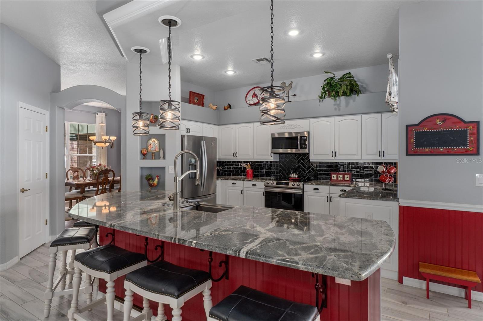 Image 14 of 98 For 4444 Hansen Trail