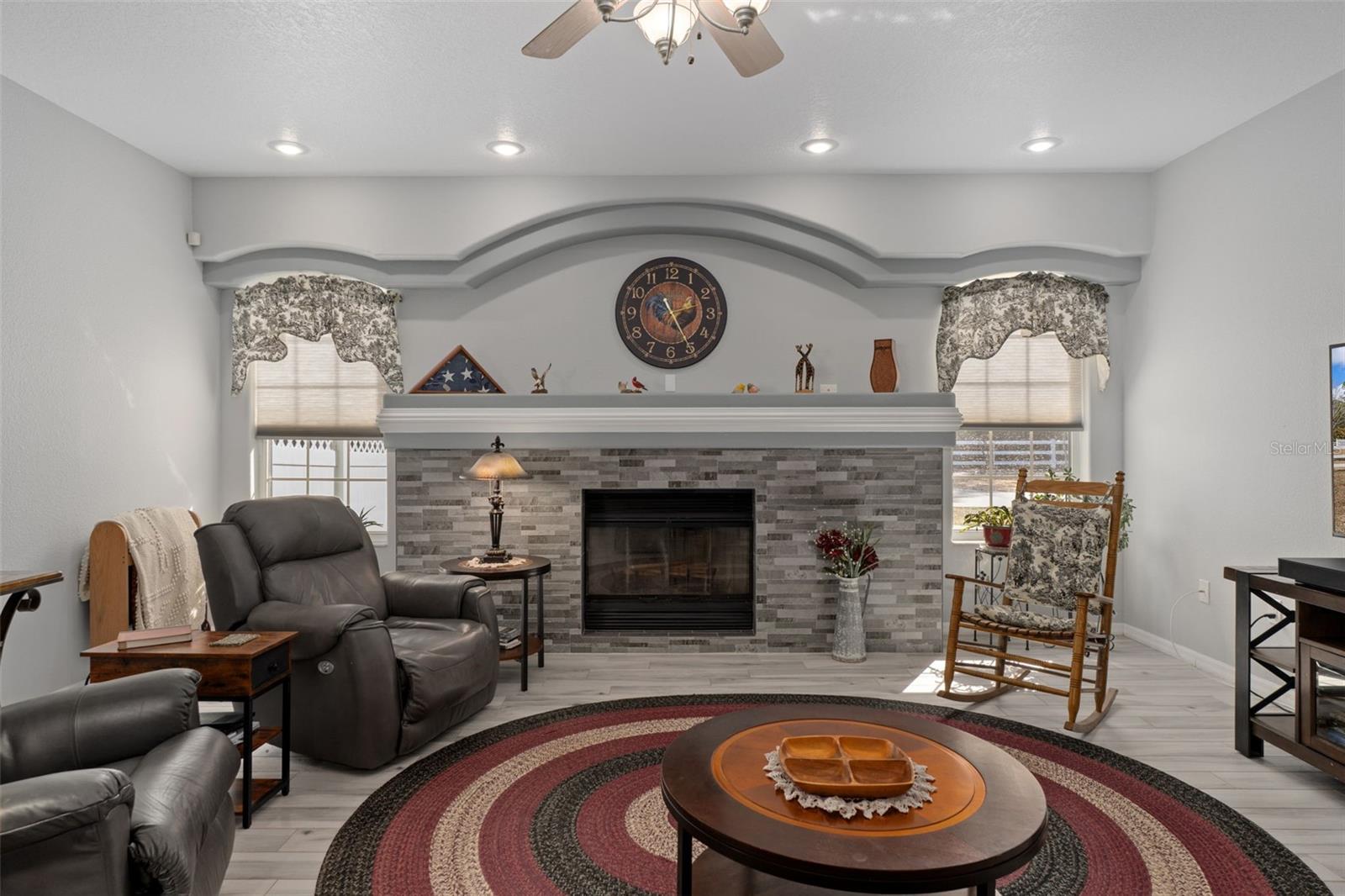 Image 26 of 98 For 4444 Hansen Trail