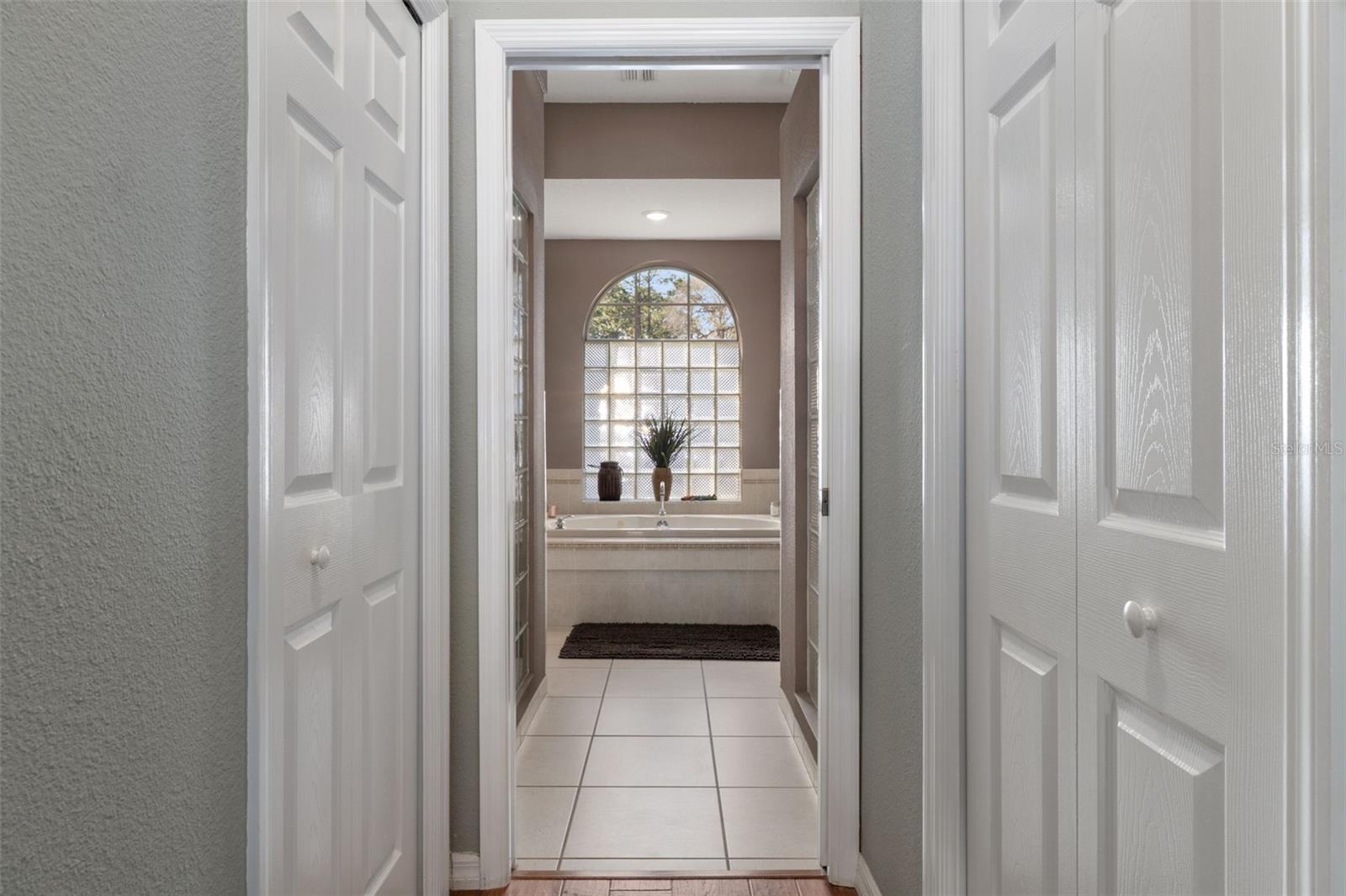 Image 34 of 98 For 4444 Hansen Trail