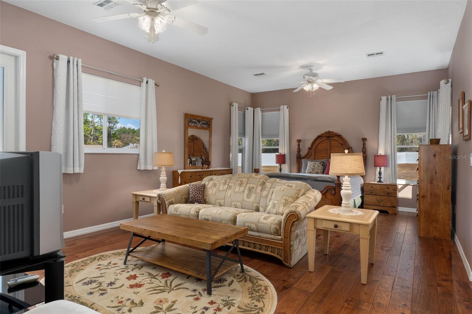 Image 49 of 98 For 4444 Hansen Trail