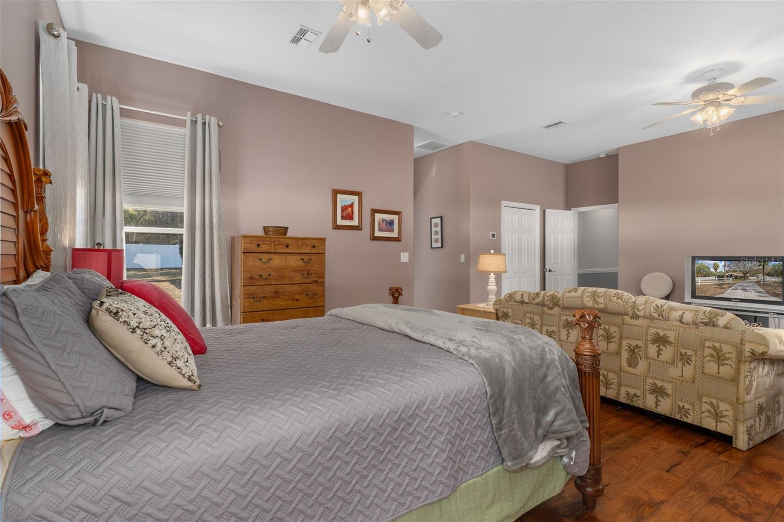 Image 52 of 98 For 4444 Hansen Trail