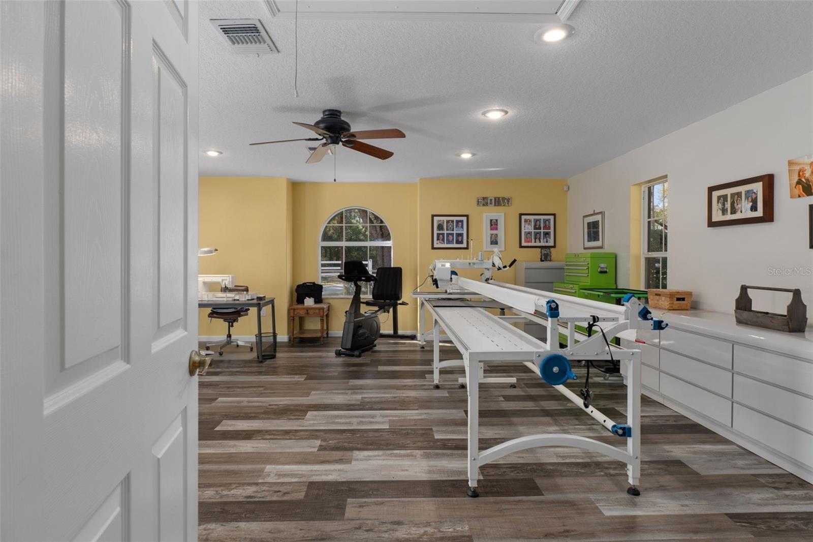 Image 56 of 98 For 4444 Hansen Trail