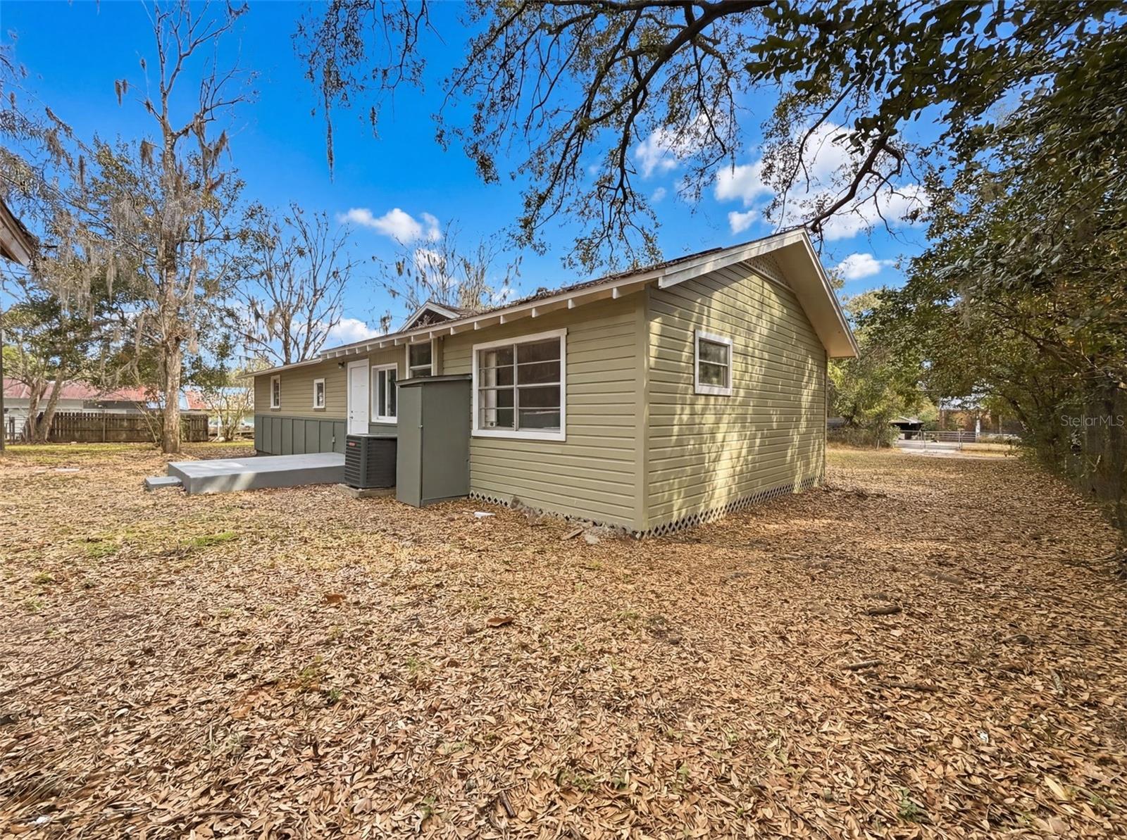 Image 31 of 35 For 37420 Magnolia Avenue