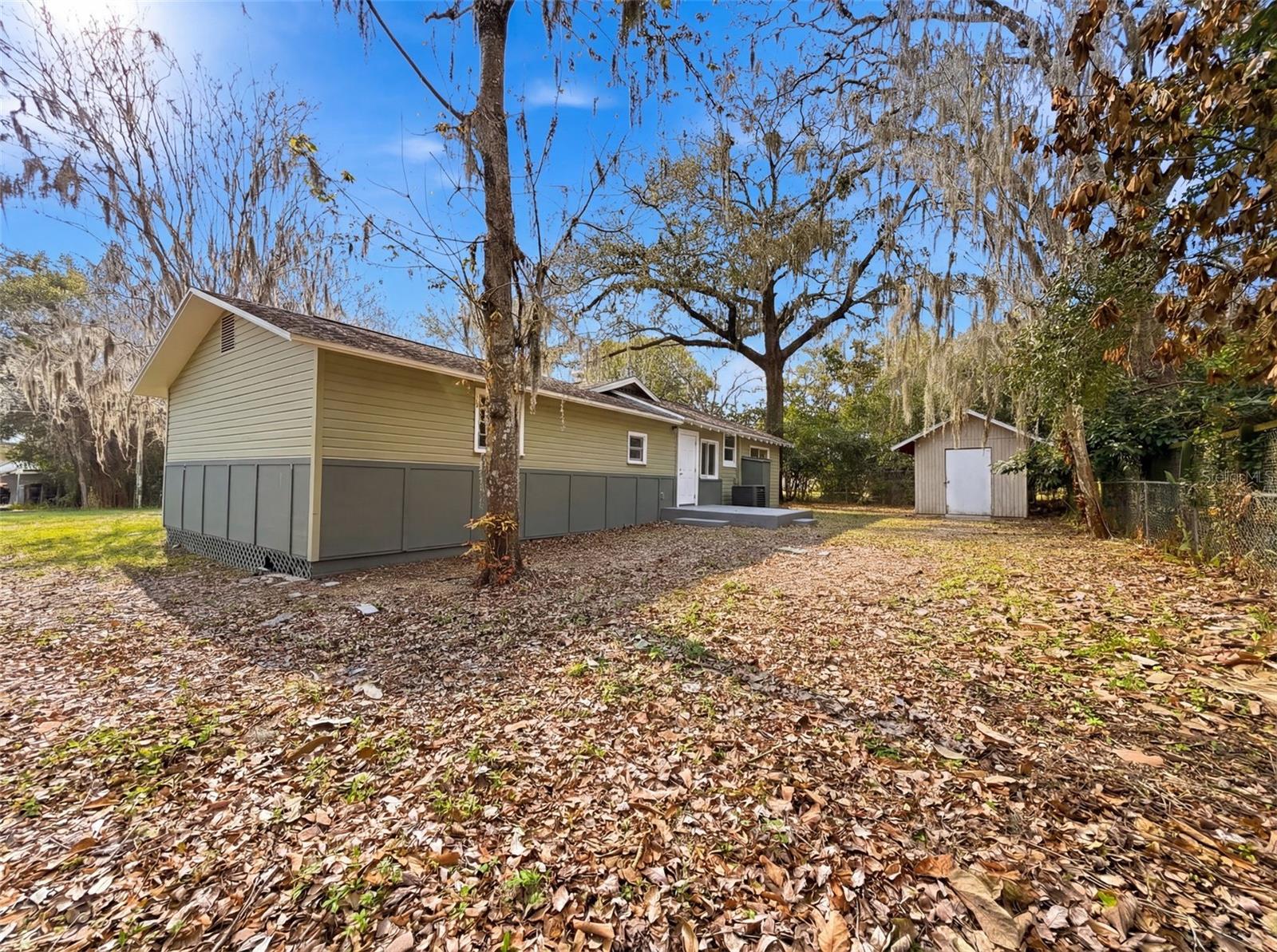 Image 32 of 35 For 37420 Magnolia Avenue