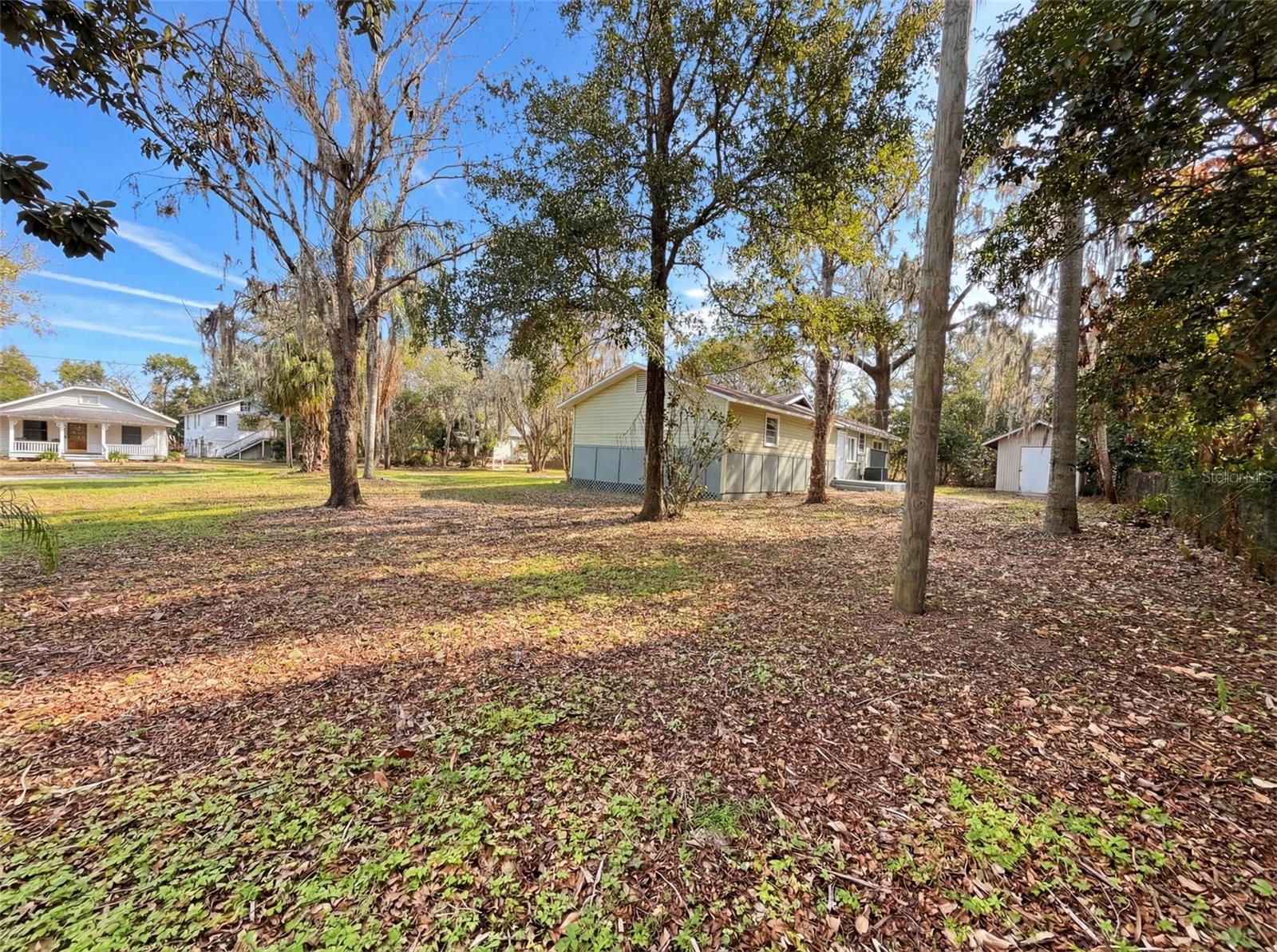 Image 33 of 35 For 37420 Magnolia Avenue