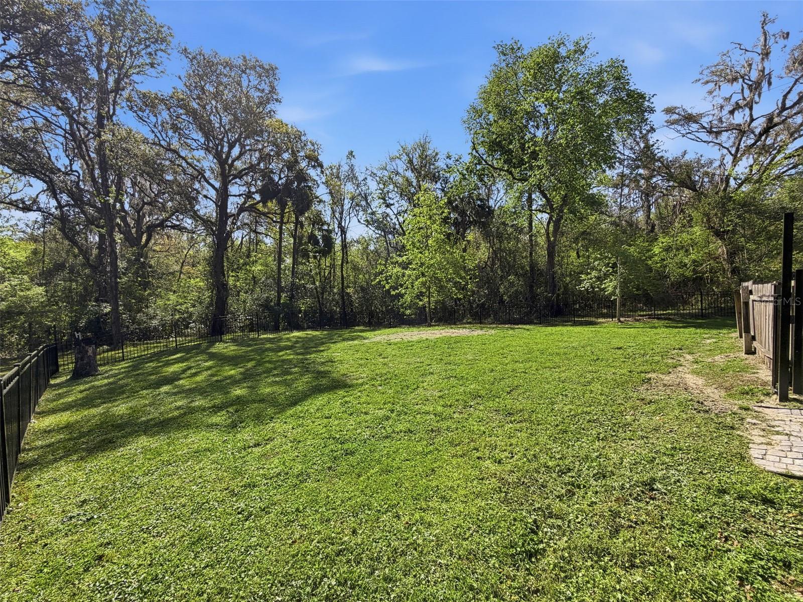 Image 31 of 56 For 24350 Lanark Road