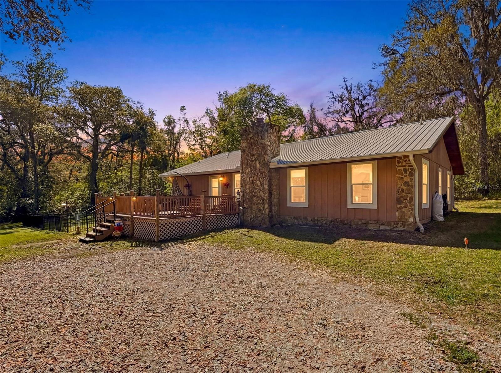 Image 33 of 56 For 24350 Lanark Road