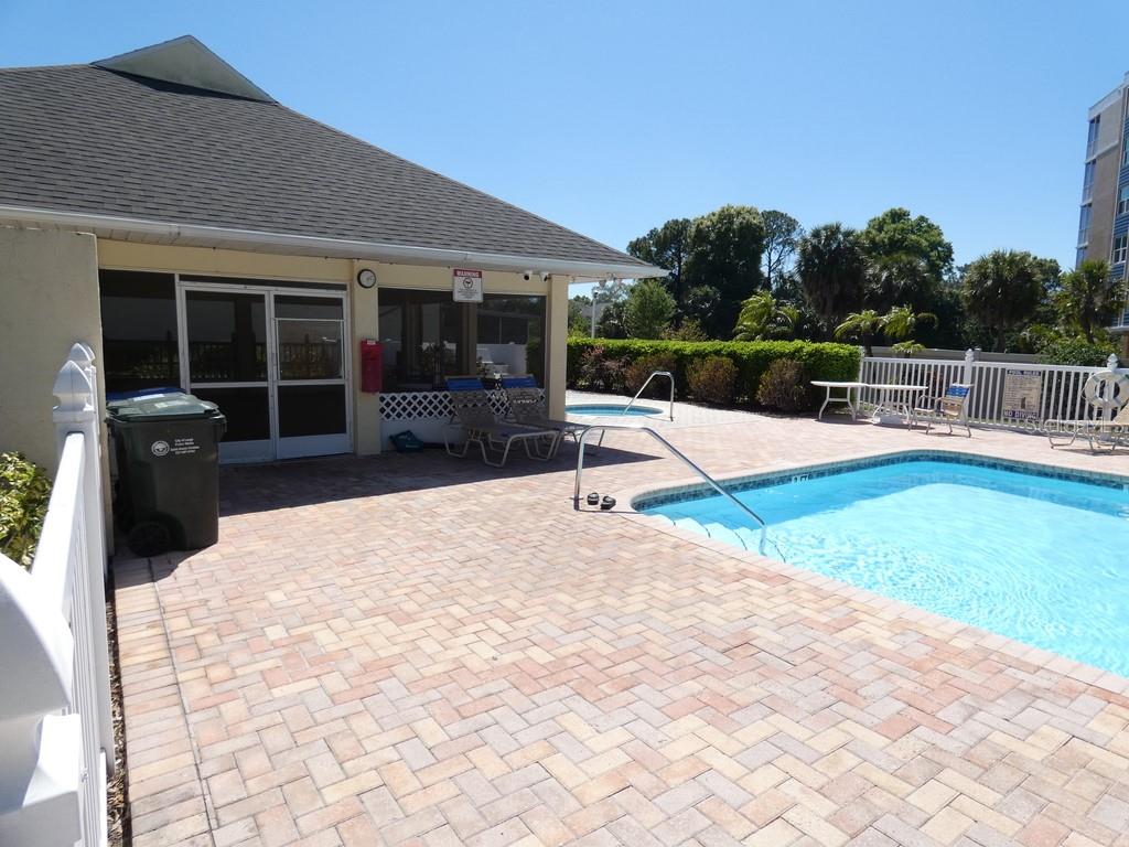 Image 6 of 29 For 1050 Starkey Road 405