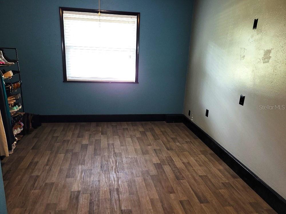 Image 19 of 36 For 34307 Shaffer Drive