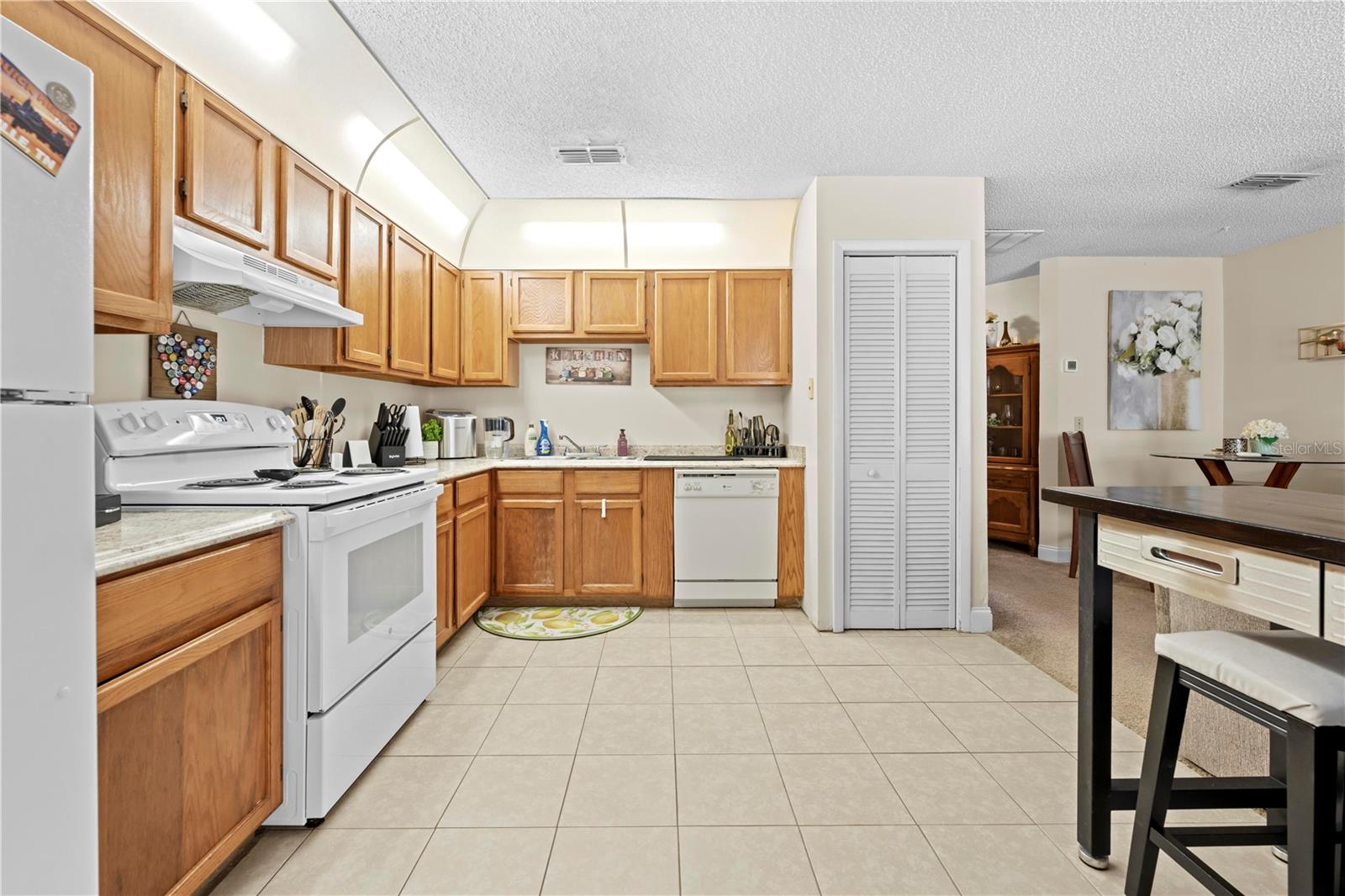 Image 21 of 47 For 4217 Portillo Road A