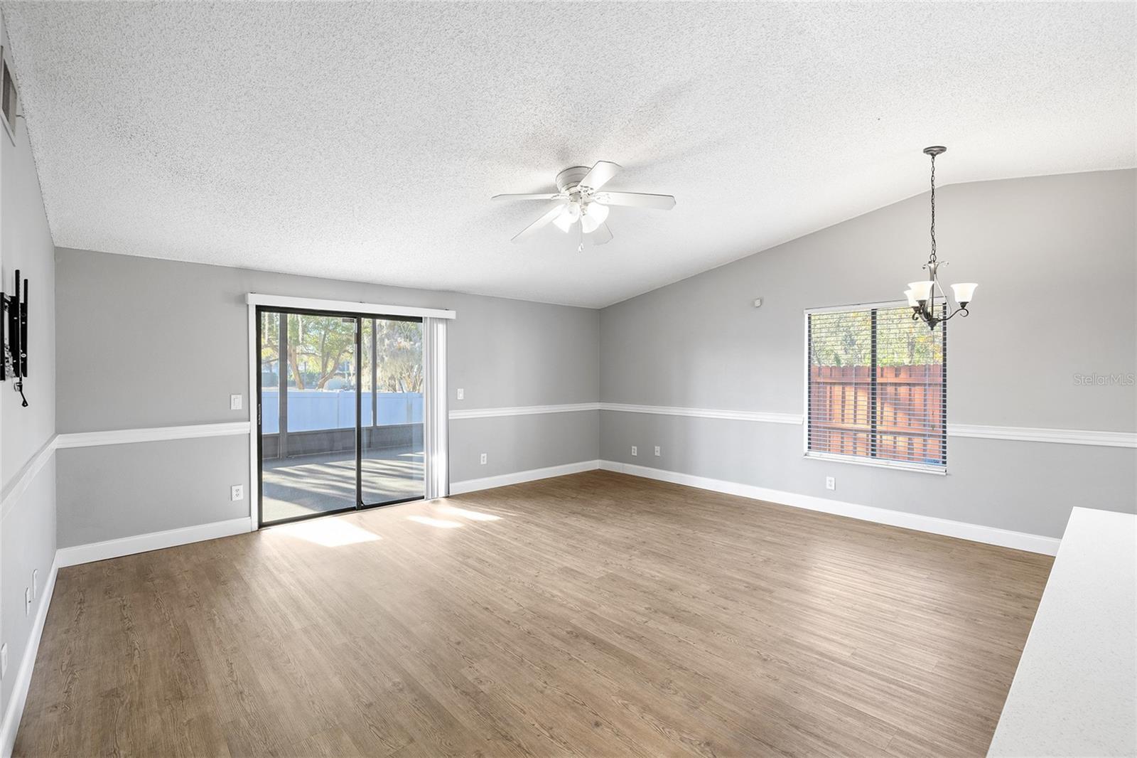 Image 10 of 31 For 10220 Turkey Oak Drive