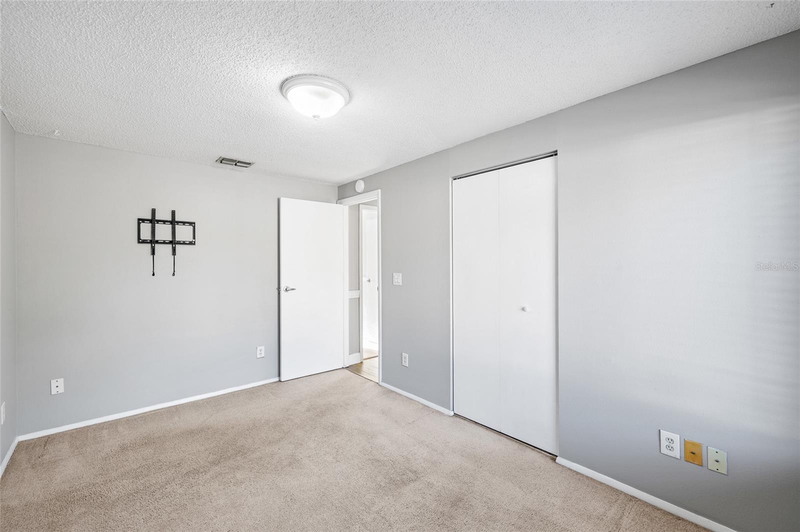 Image 16 of 31 For 10220 Turkey Oak Drive