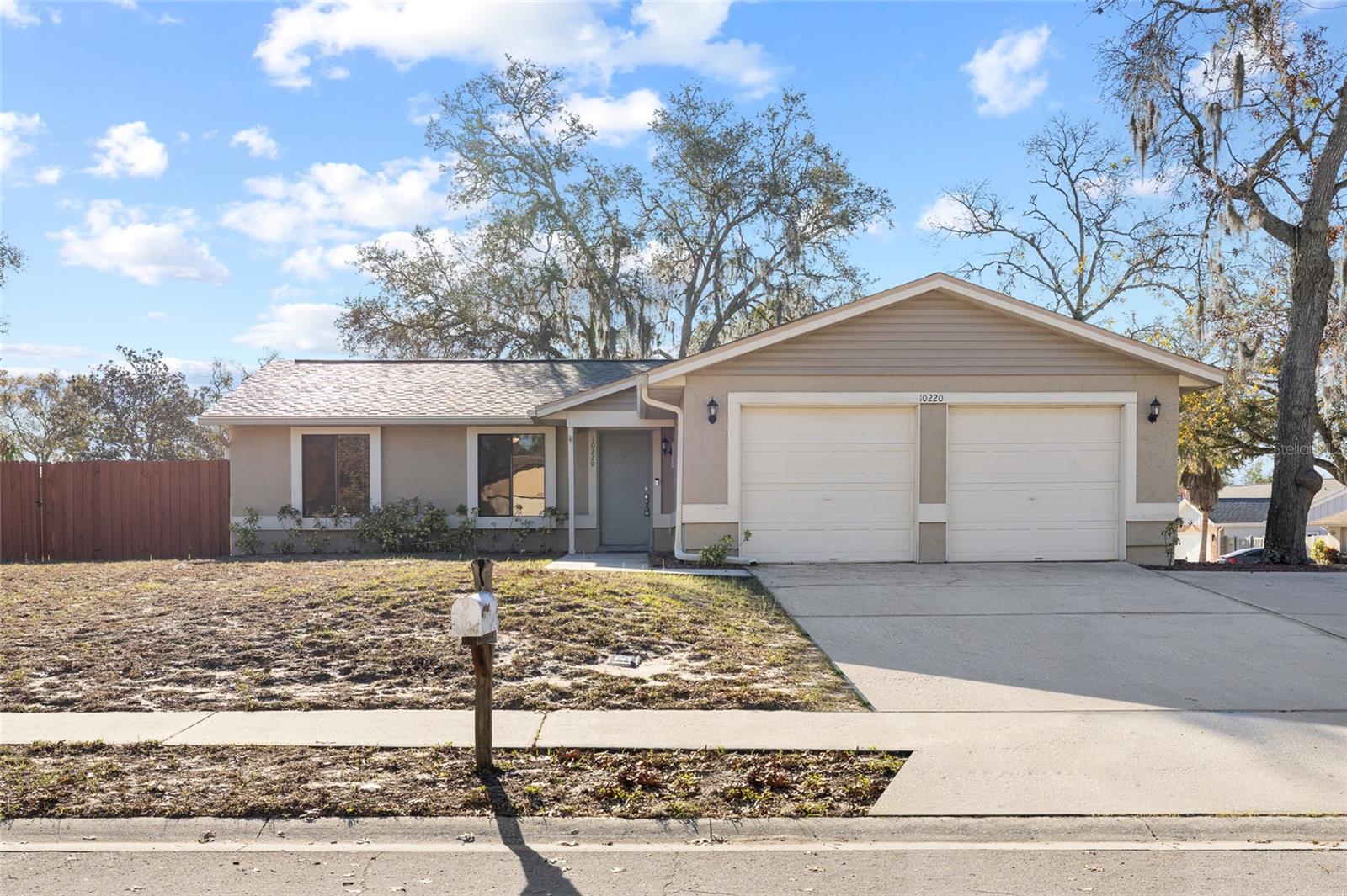 Image 2 of 31 For 10220 Turkey Oak Drive