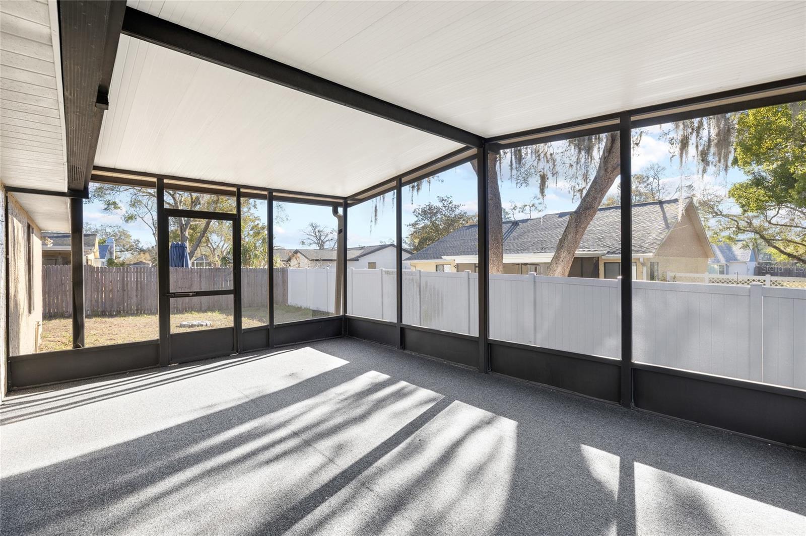 Image 21 of 31 For 10220 Turkey Oak Drive