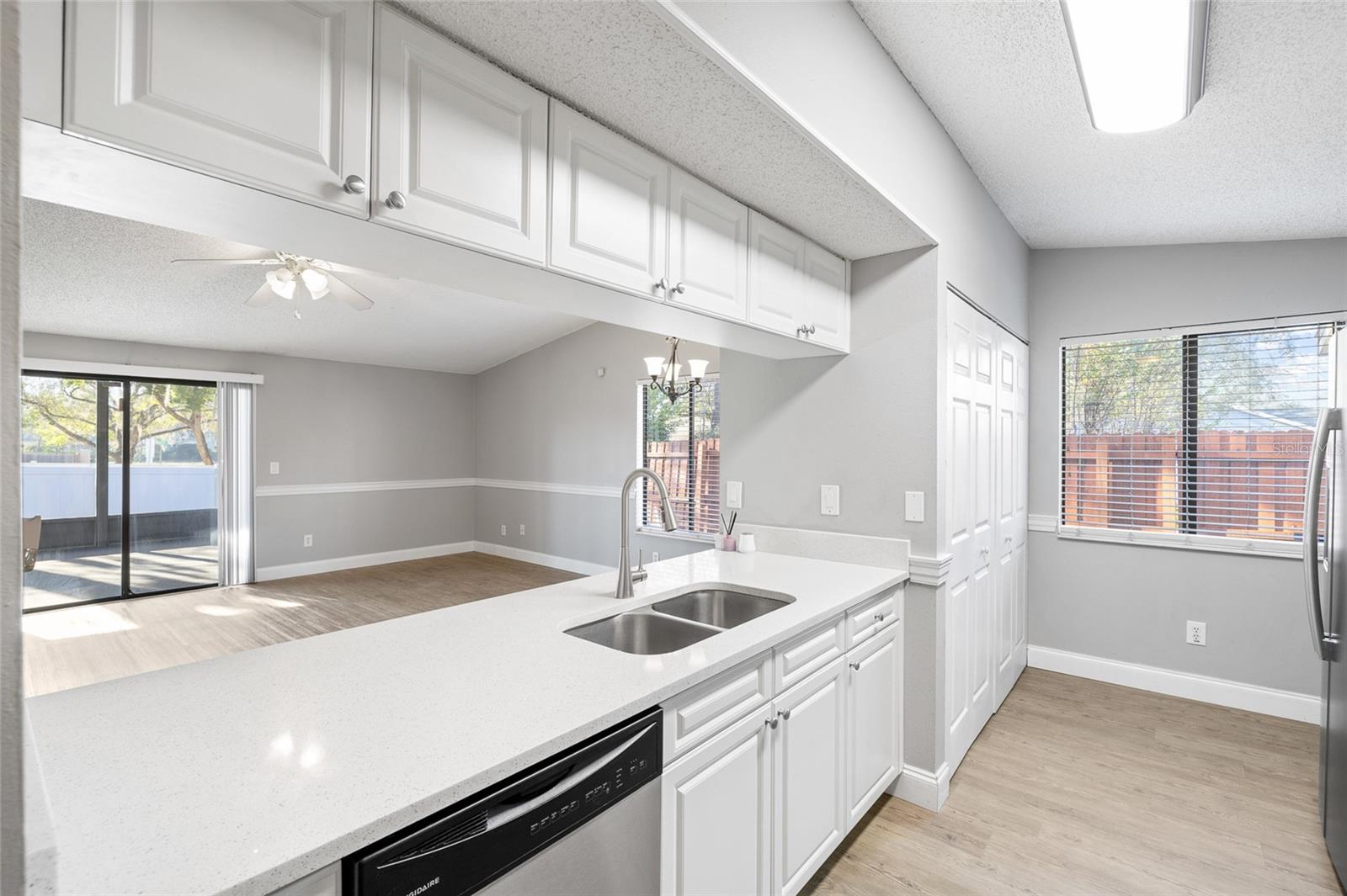 Image 7 of 31 For 10220 Turkey Oak Drive