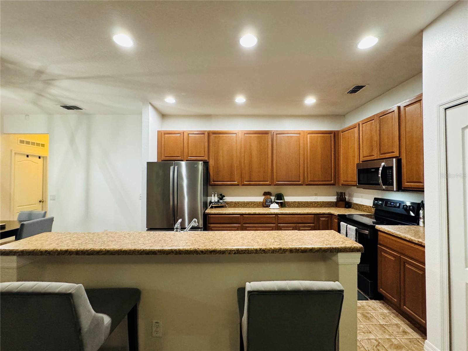 Image 22 of 51 For 11428 Pike Avenue