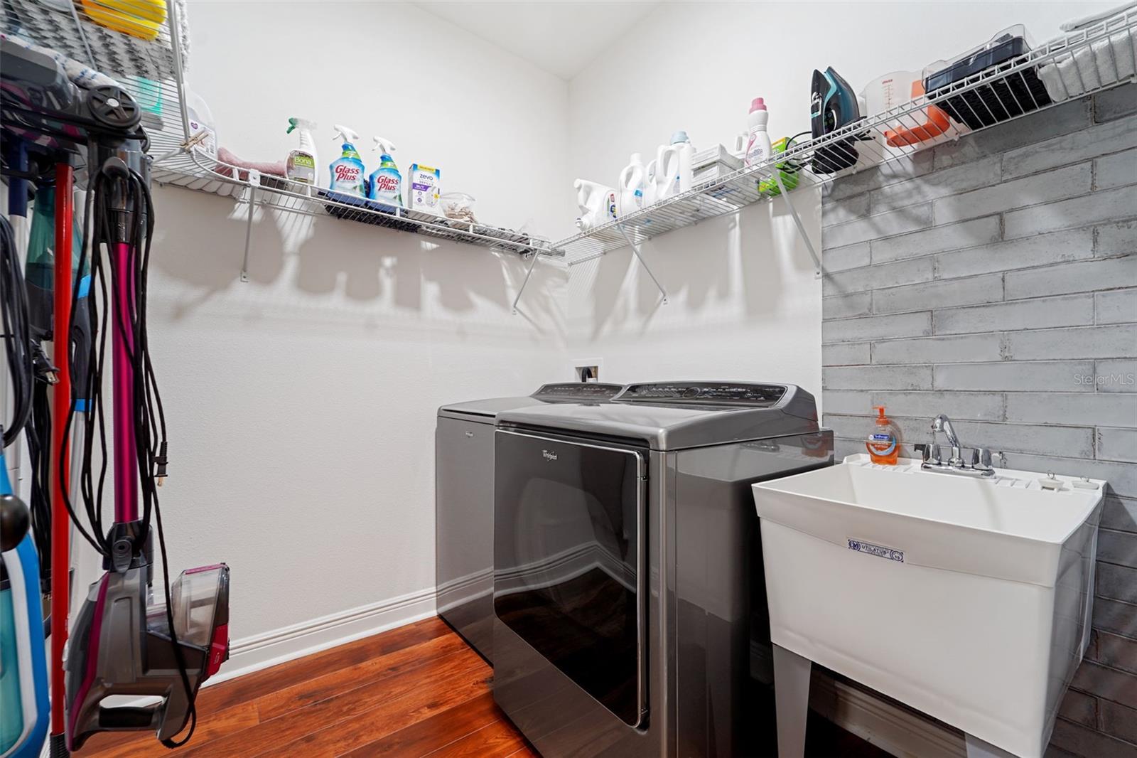 Image 27 of 38 For 5252 Cappleman Loop