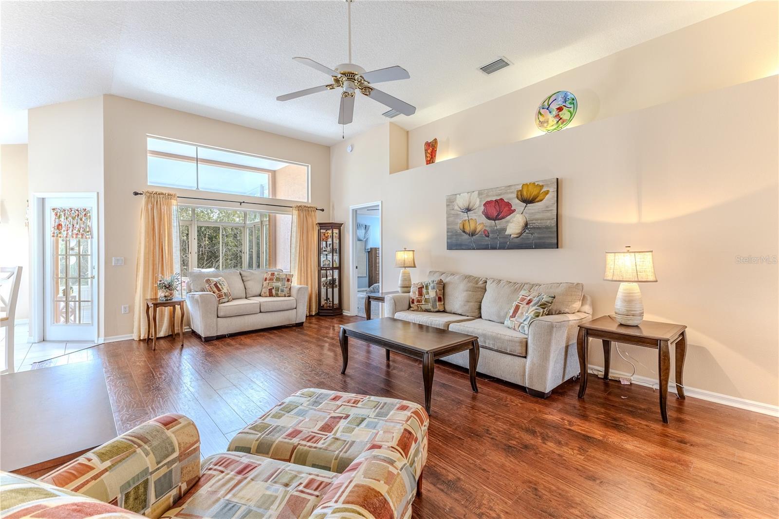 Image 15 of 52 For 14136 Whitecap Avenue