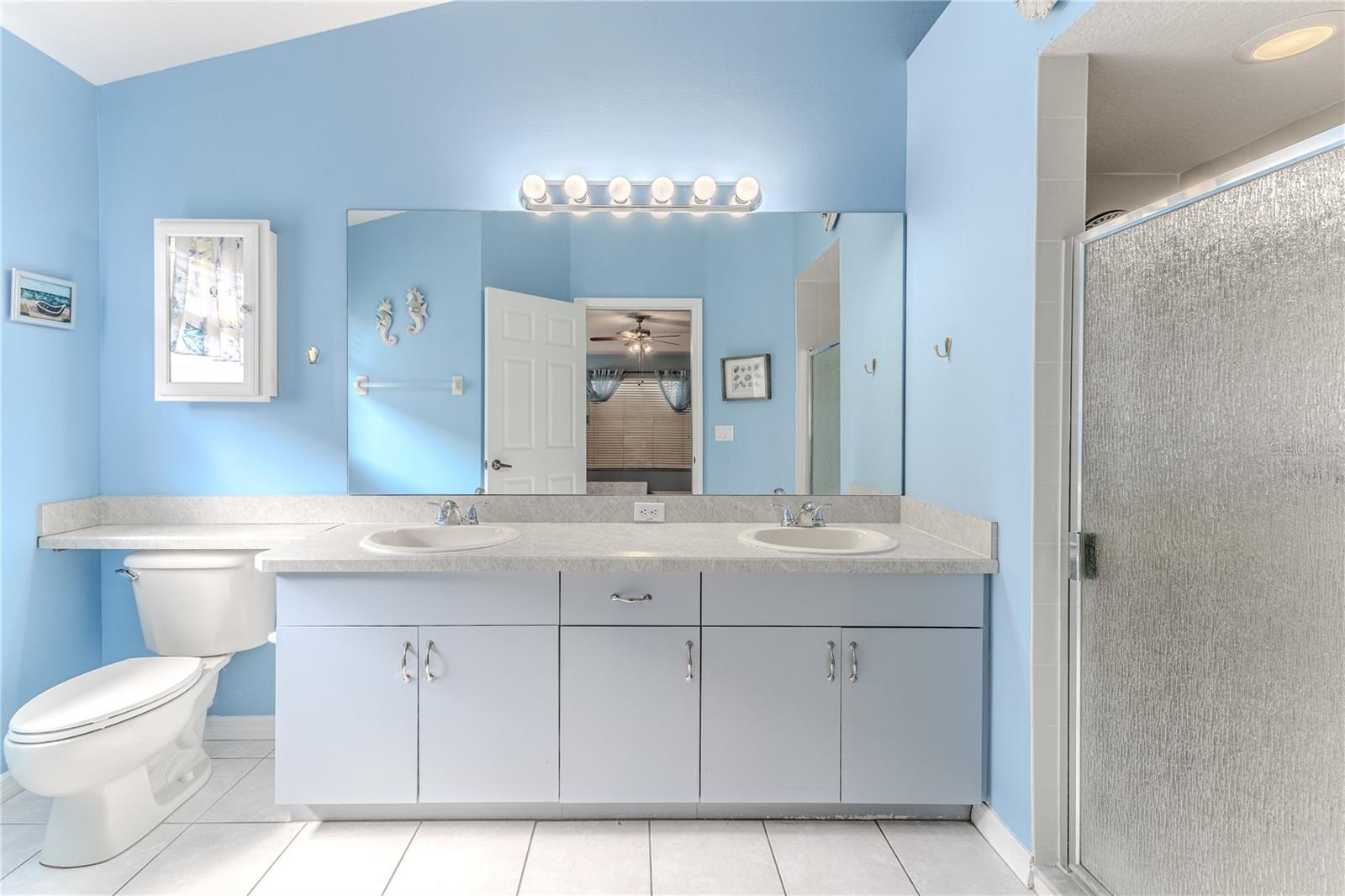 Image 40 of 52 For 14136 Whitecap Avenue