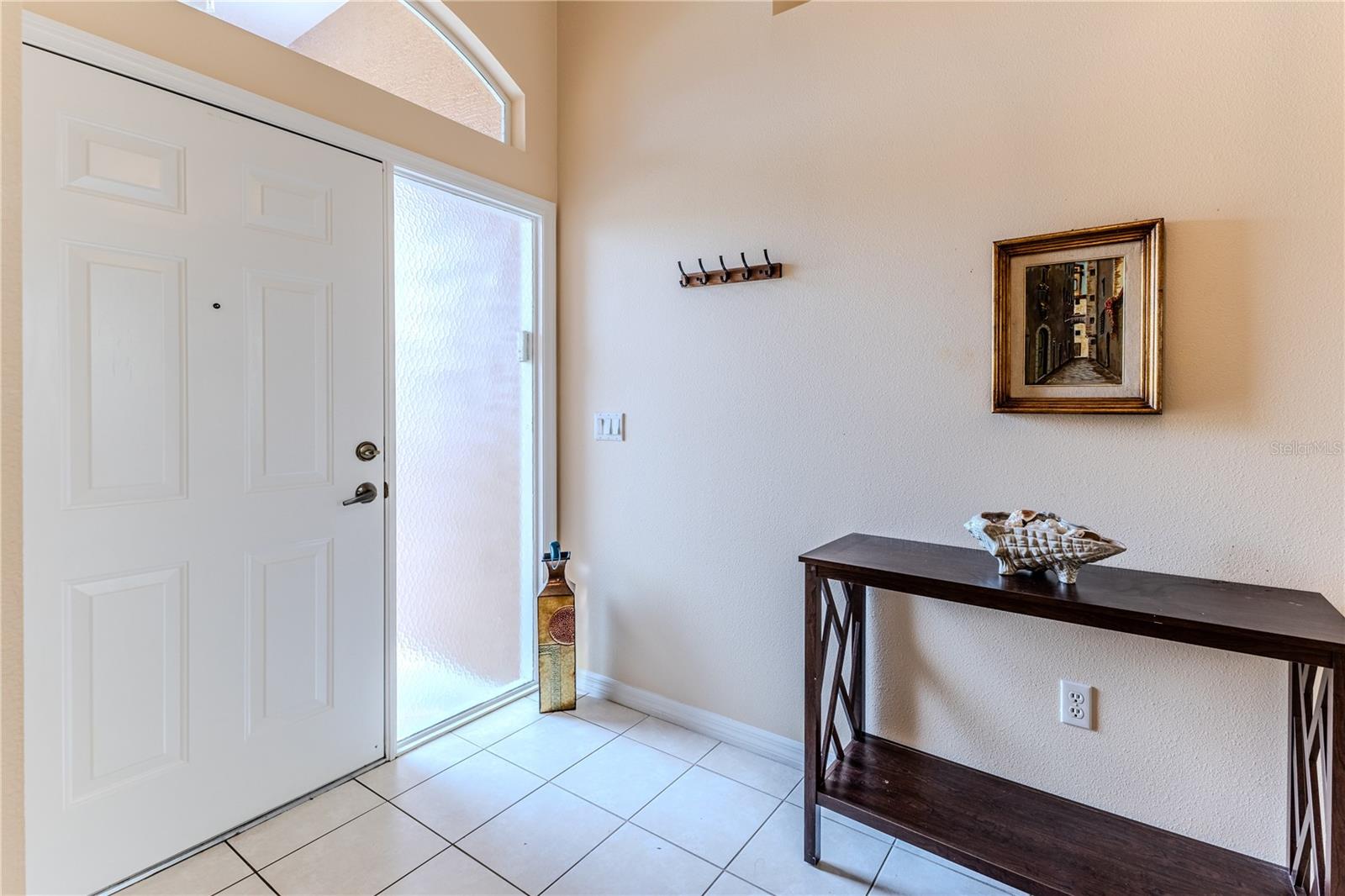 Image 9 of 52 For 14136 Whitecap Avenue