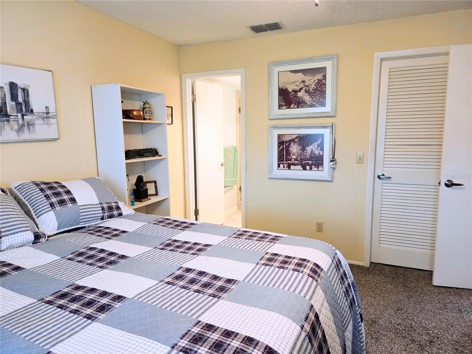 Image 9 of 34 For 12404 Eagleswood Drive C