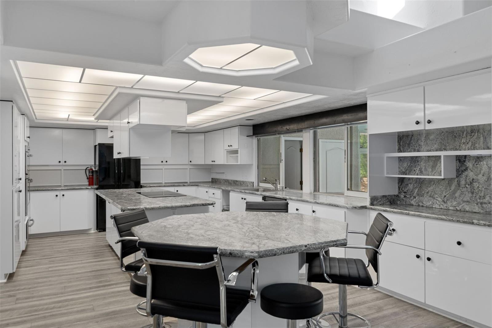 Listing photo id 15 for 35 Captains Cove Road