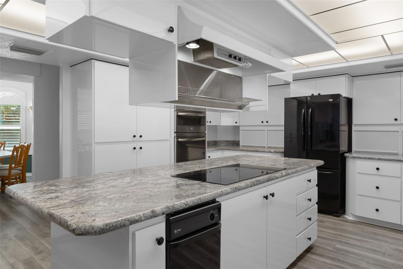 Listing photo id 16 for 35 Captains Cove Road