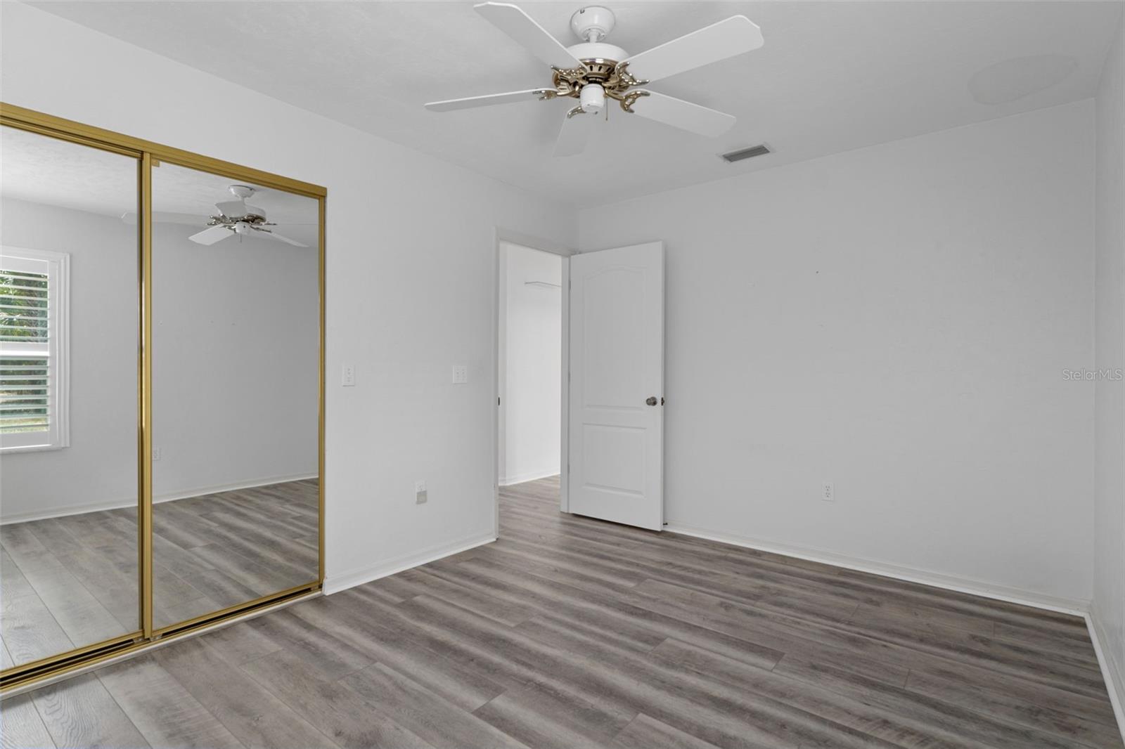 Listing photo id 36 for 35 Captains Cove Road