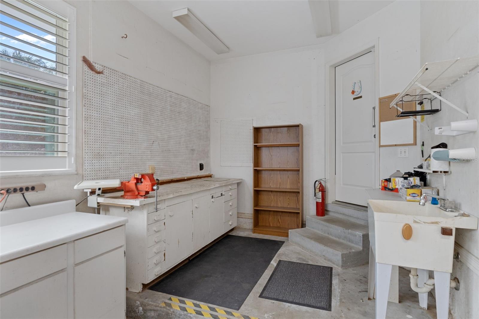 Listing photo id 45 for 35 Captains Cove Road