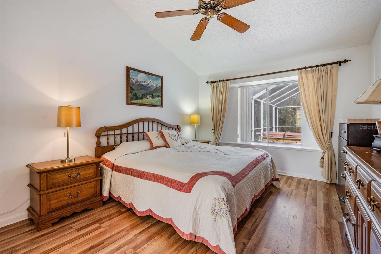 Image 15 of 28 For 7831 Grimsby Lane