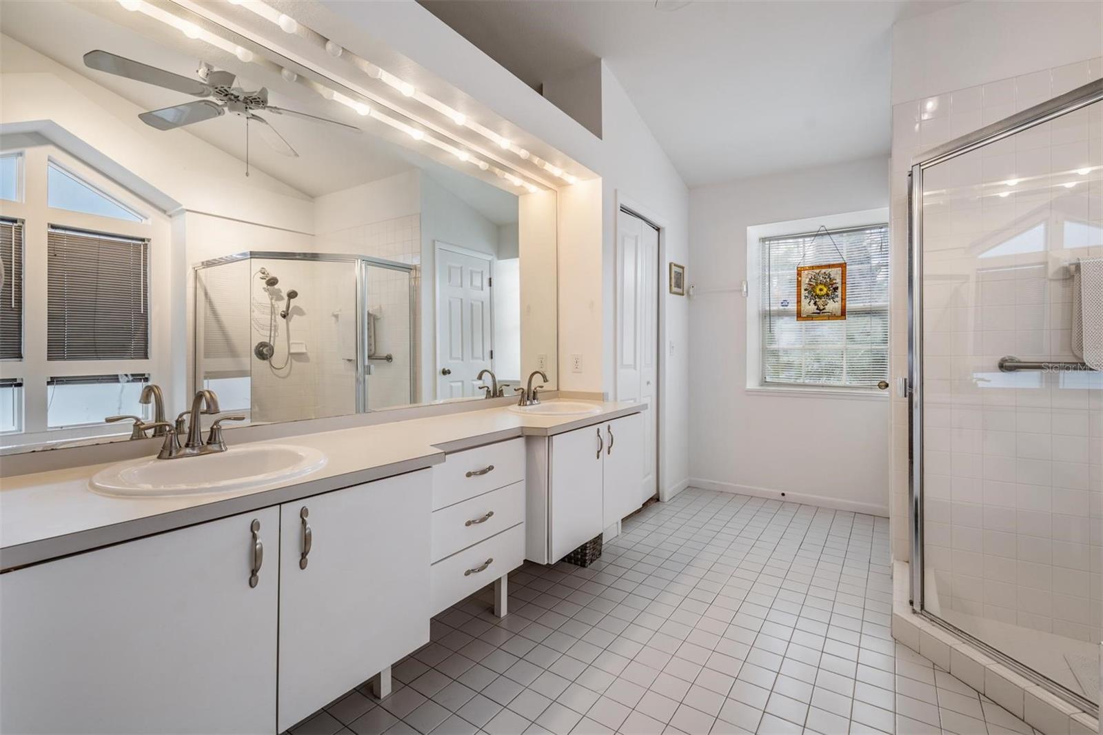 Image 16 of 28 For 7831 Grimsby Lane