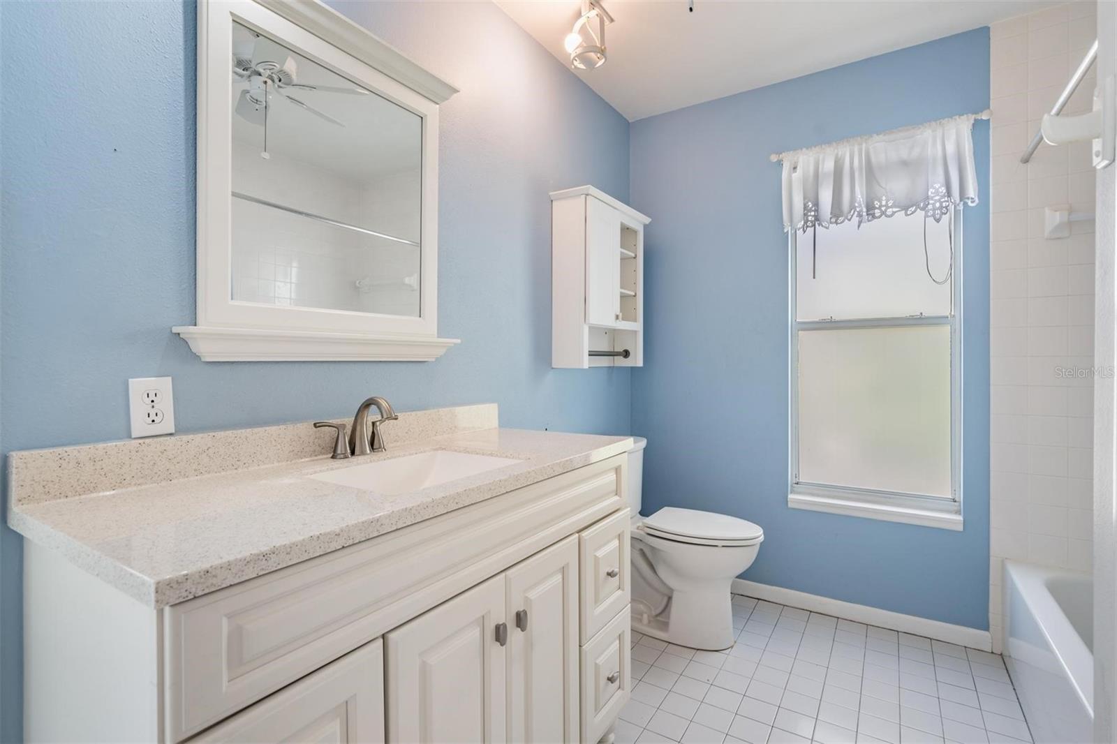 Image 20 of 28 For 7831 Grimsby Lane