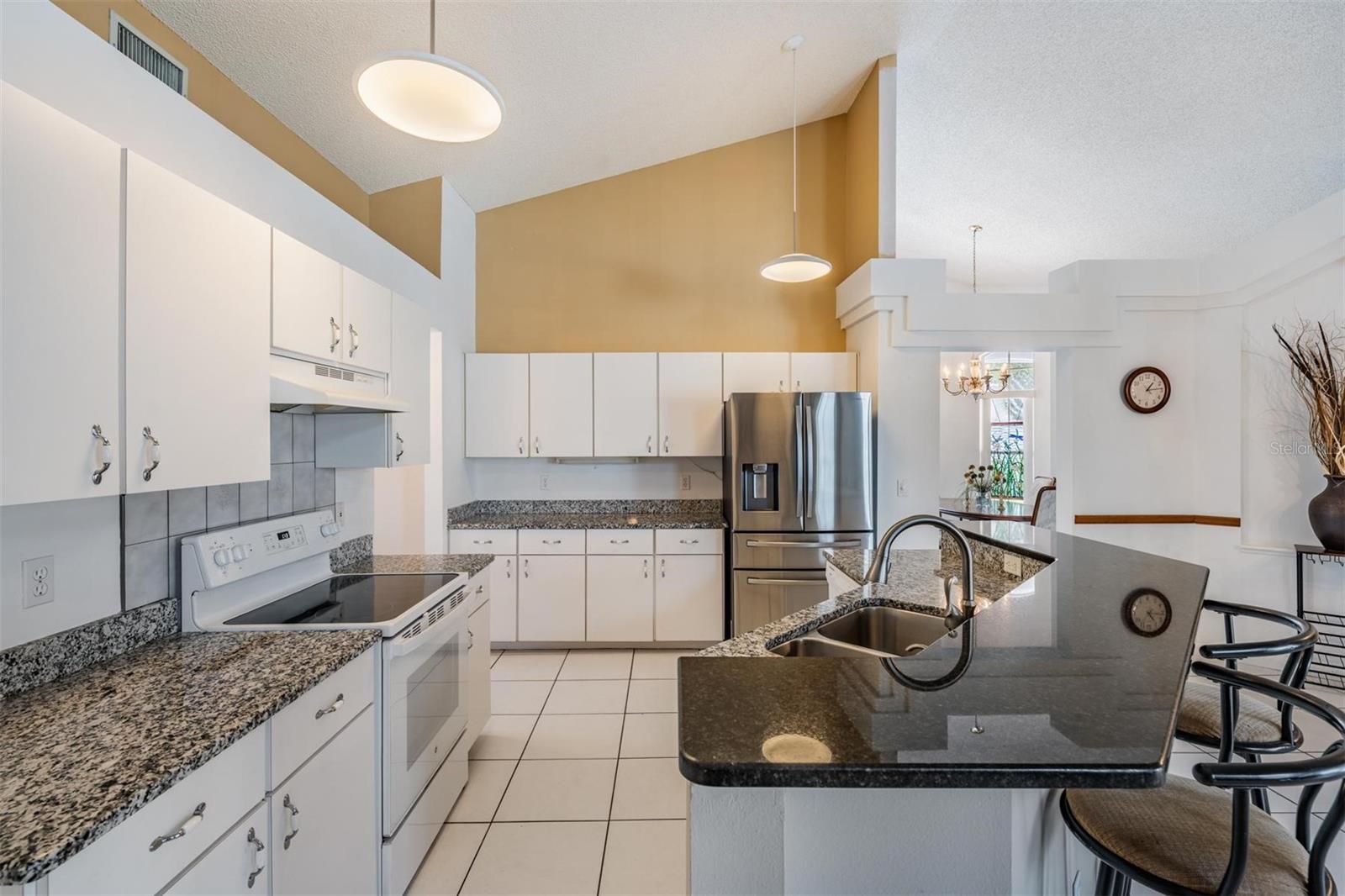 Image 8 of 28 For 7831 Grimsby Lane