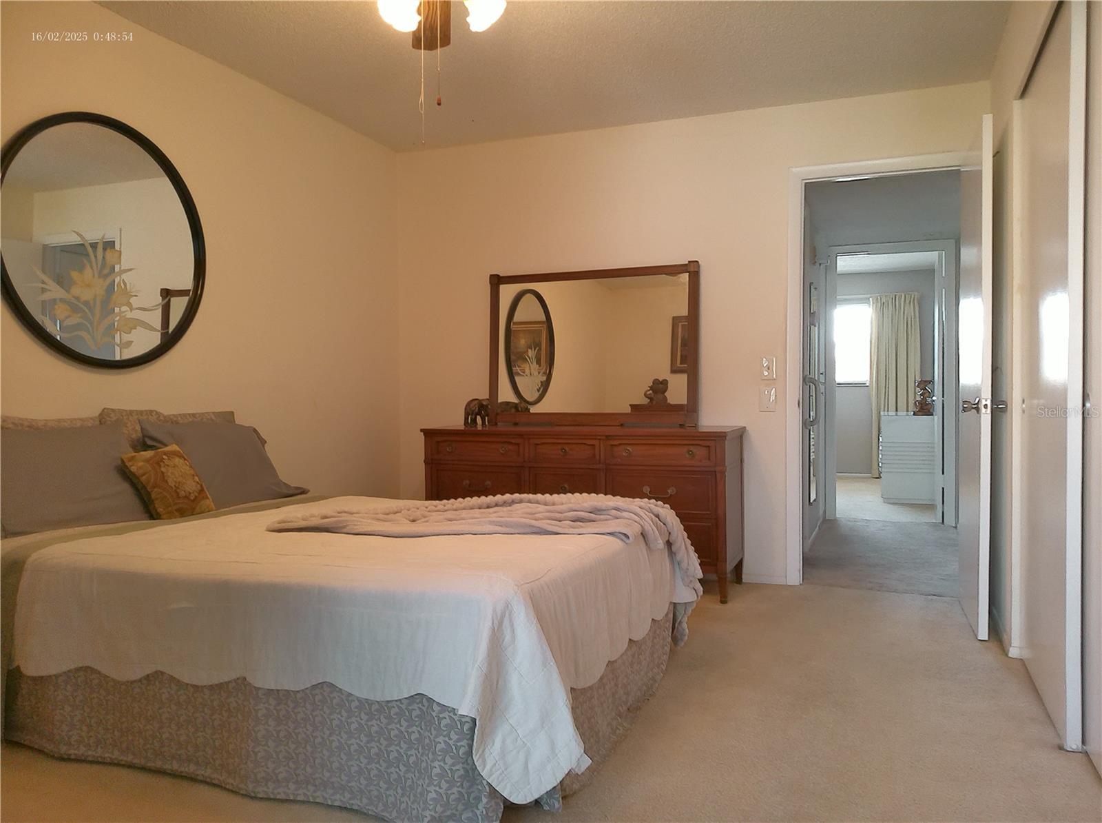 Image 23 of 77 For 2456 Ecuadorian Way 38