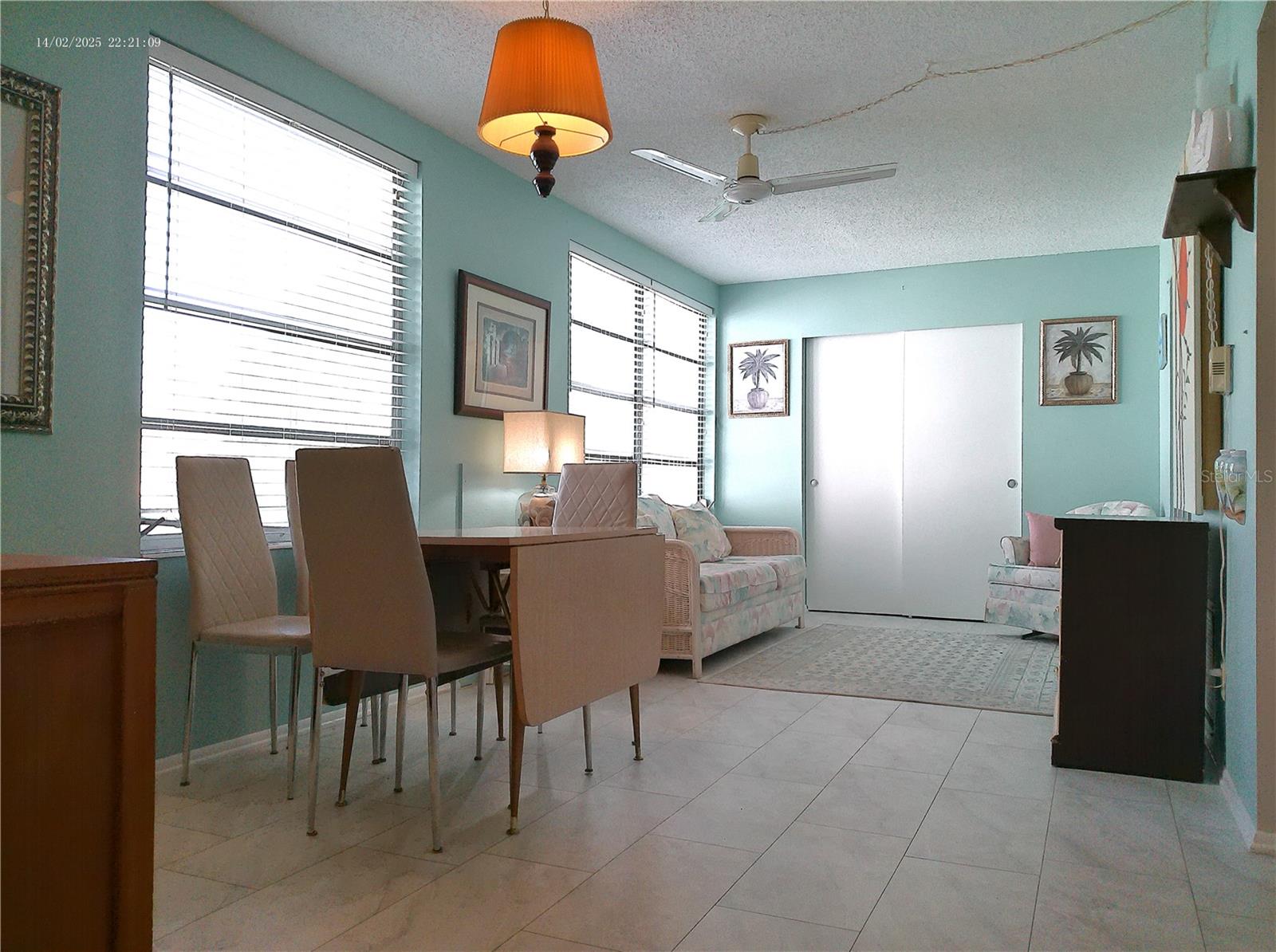 Image 25 of 77 For 2456 Ecuadorian Way 38