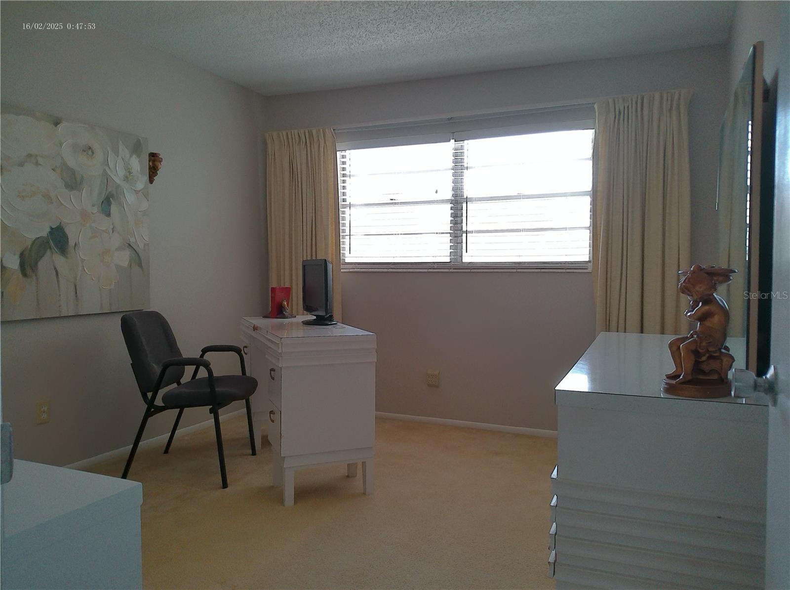 Image 34 of 77 For 2456 Ecuadorian Way 38