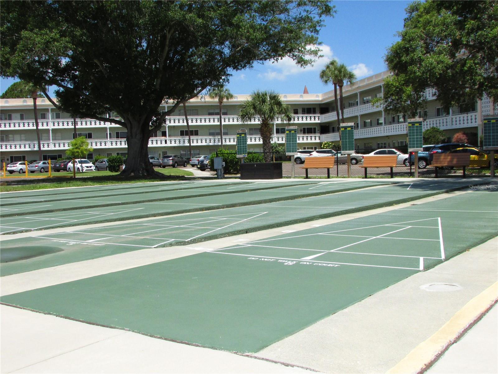 Image 65 of 77 For 2456 Ecuadorian Way 38