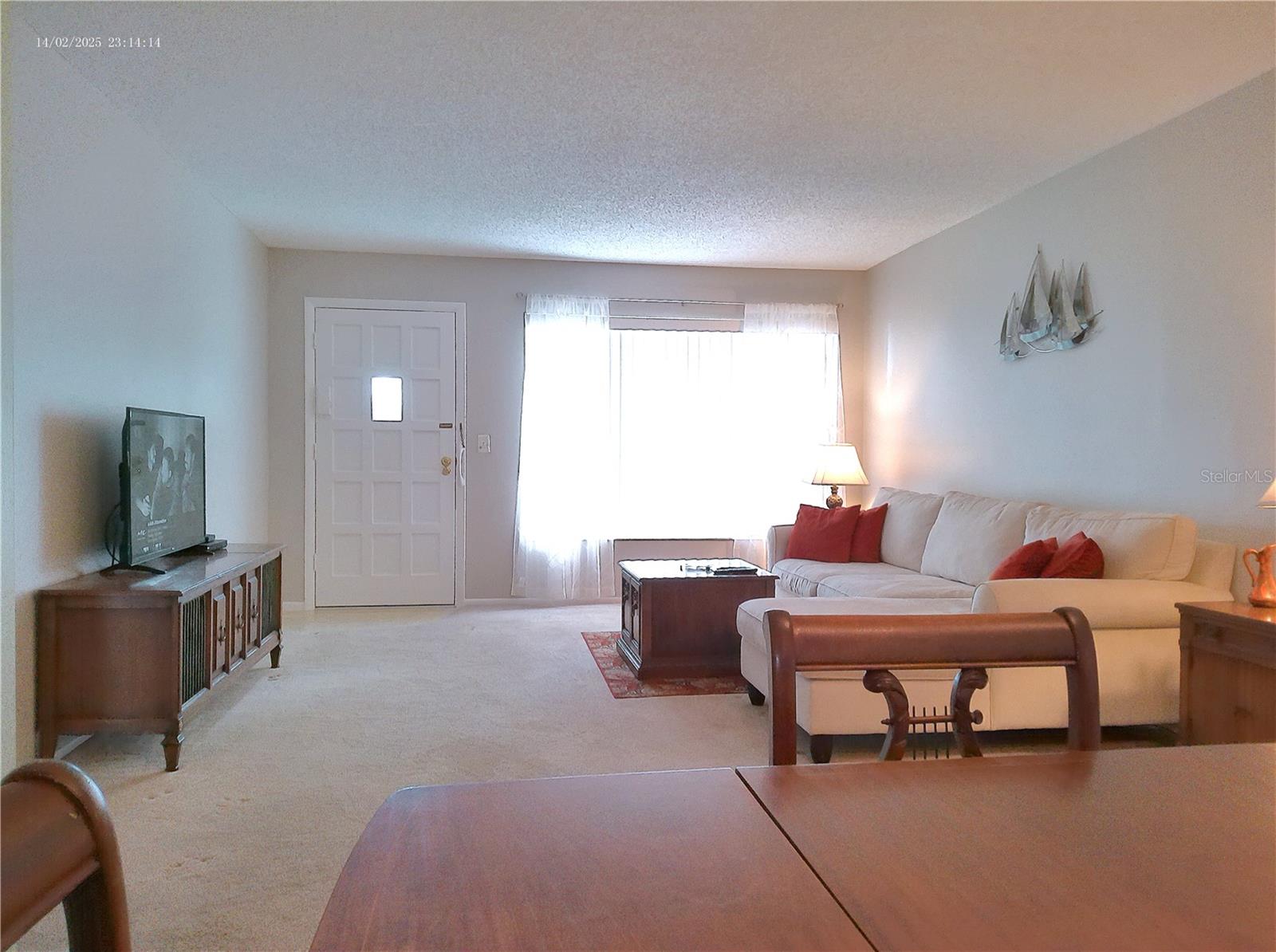 Image 7 of 77 For 2456 Ecuadorian Way 38