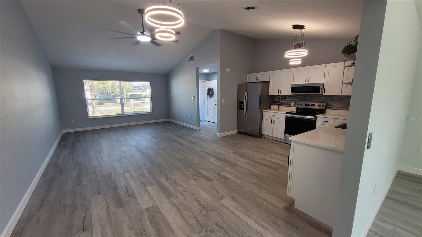 Image 7 of 31 For 7820 Jenner Avenue