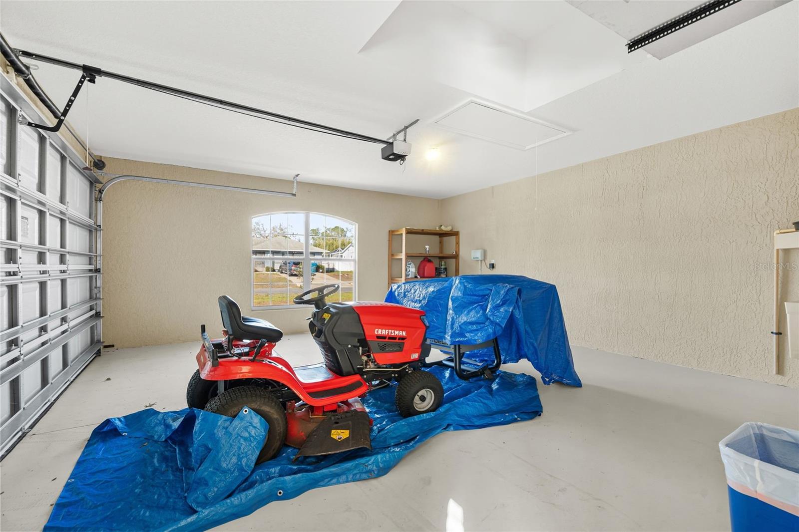 Listing photo id 28 for 5346 Pierpoint Avenue