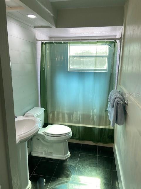 Image 19 of 30 For 901 Penn Hills Court 901