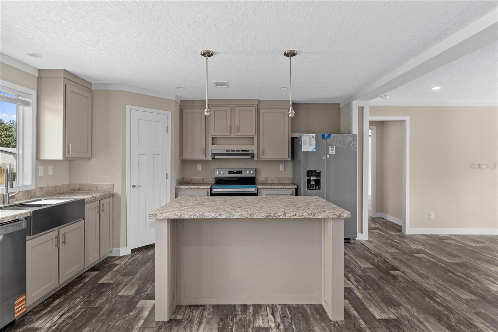 Image 18 of 52 For 10877 Old Lakeland Highway