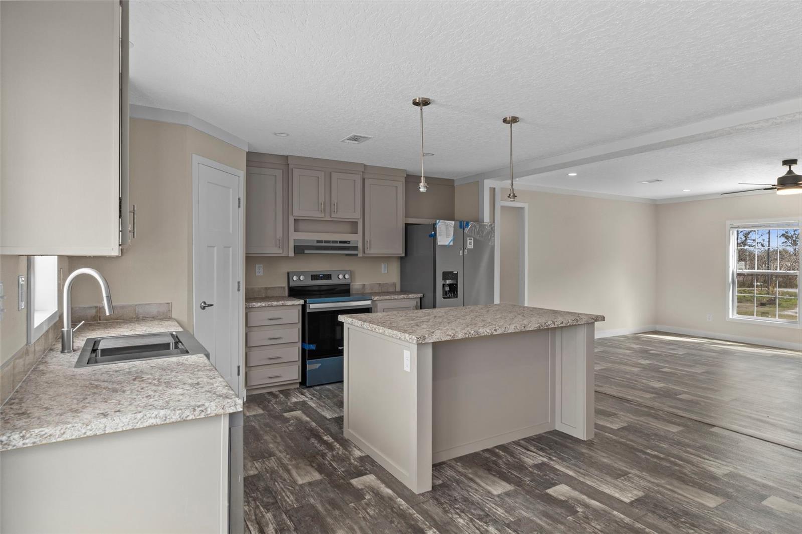 Image 19 of 52 For 10877 Old Lakeland Highway