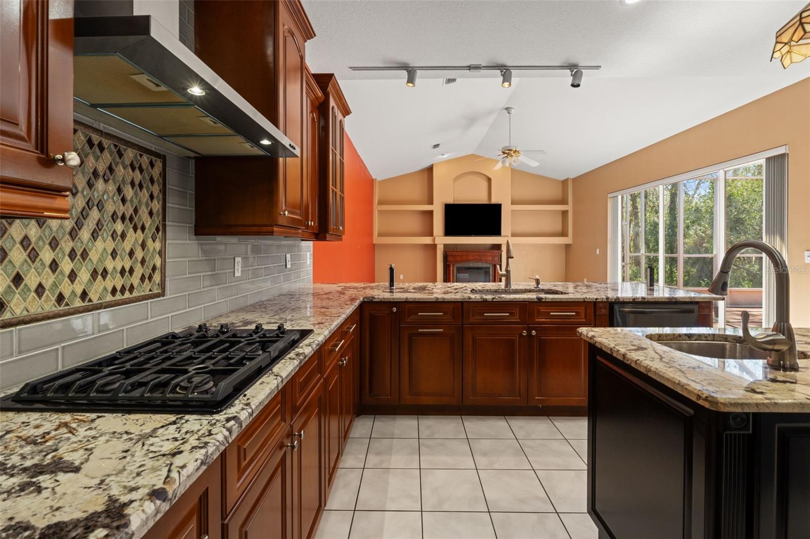 Image 11 of 53 For 4730 Mahogany Court