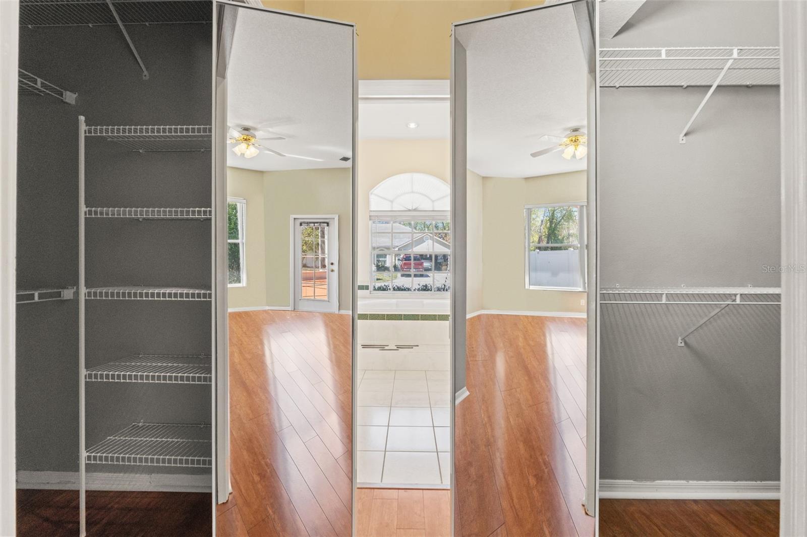 Image 26 of 53 For 4730 Mahogany Court