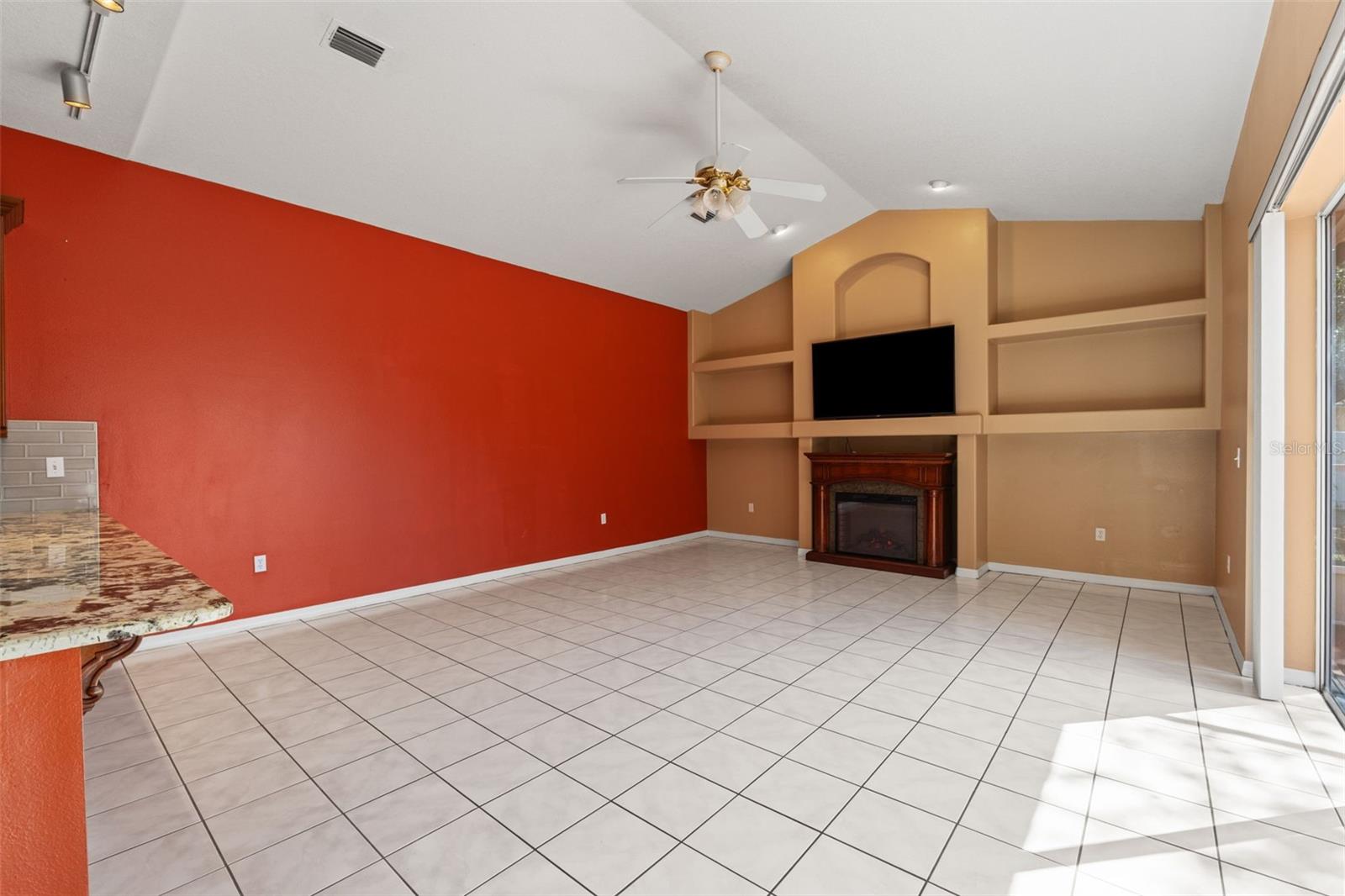 Image 29 of 53 For 4730 Mahogany Court