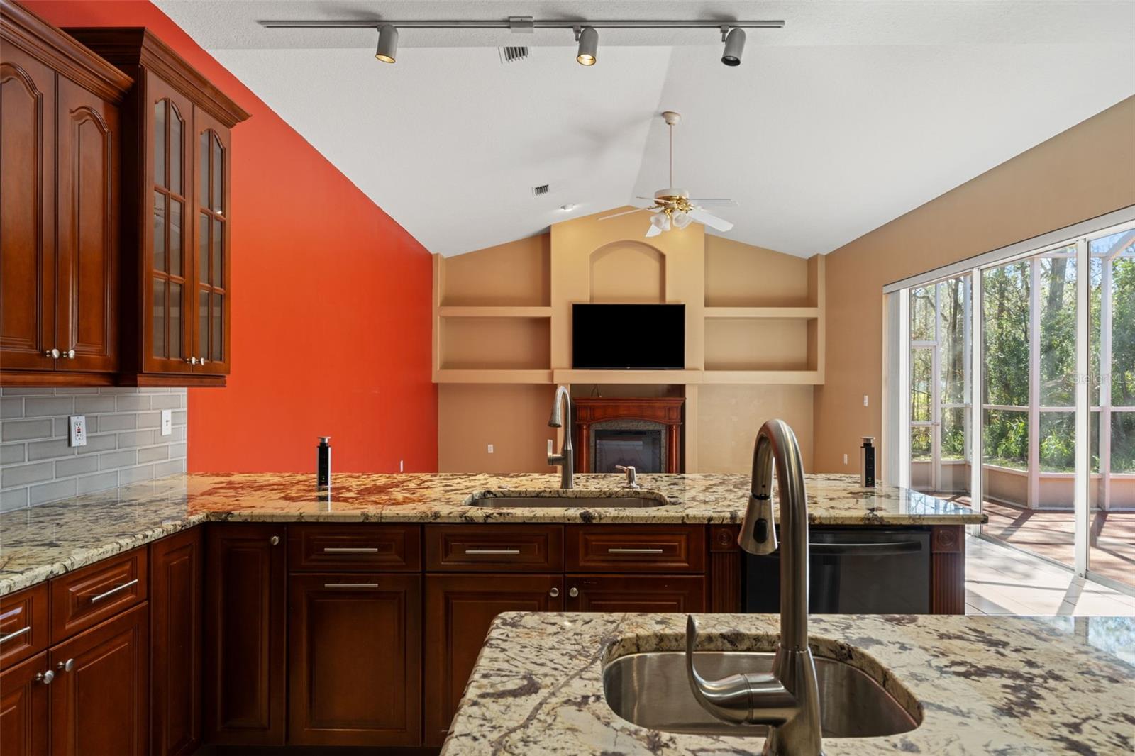 Image 33 of 53 For 4730 Mahogany Court