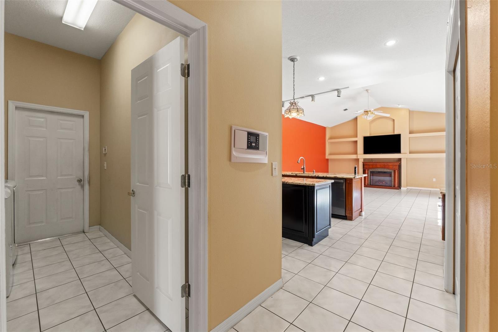 Image 36 of 53 For 4730 Mahogany Court