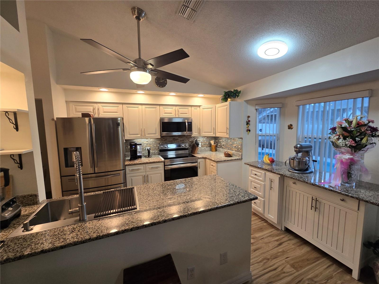 Image 10 of 25 For 12214 Legend Street