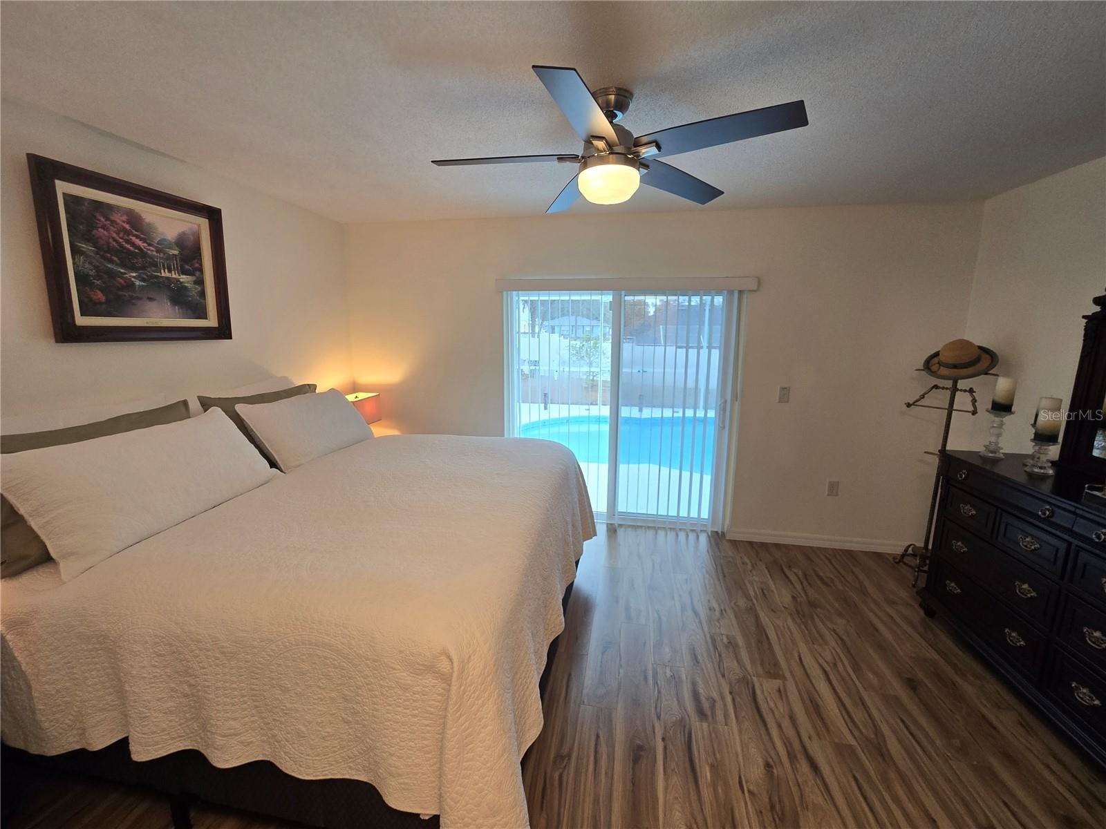 Image 18 of 25 For 12214 Legend Street